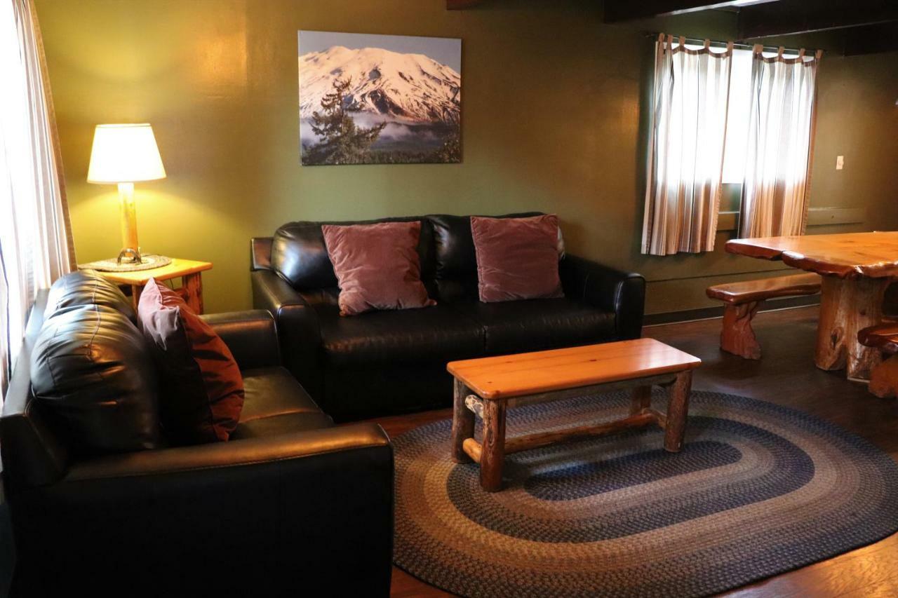 Lone Fir Resort Cougar Exterior photo