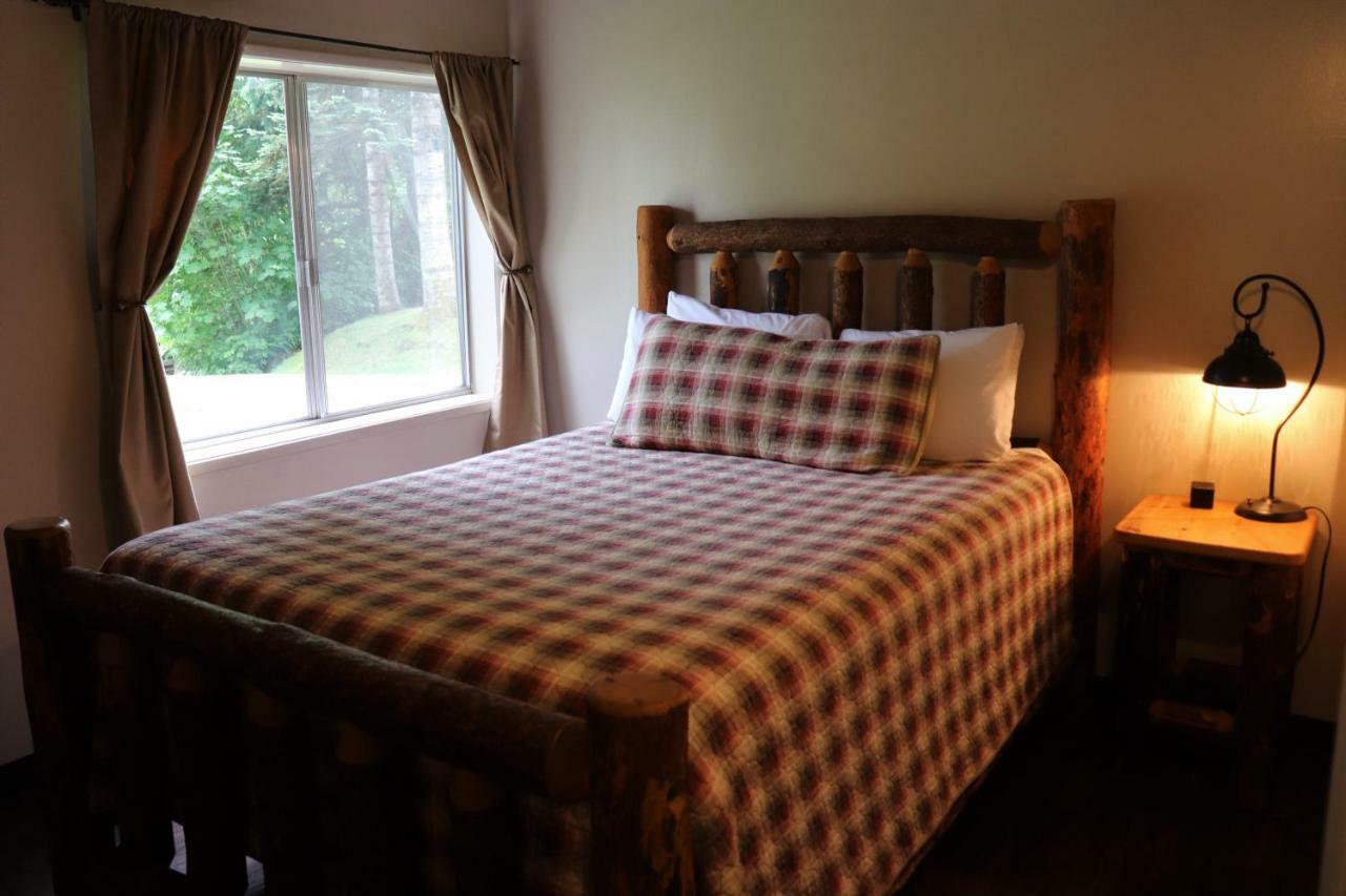 Lone Fir Resort Cougar Exterior photo